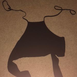 Tie halter top